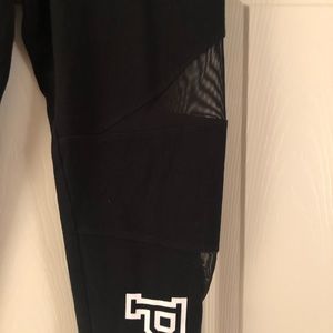 PINK Victoria's Secret Pants - Victoria’s Secret Pink Leggings with Mesh PINK Victoria's Secret Pants - Victoria’s Secret Pink Leggings with Mesh